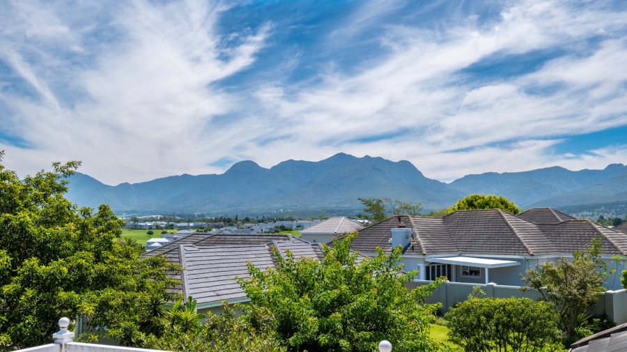 3 Bedroom Property for Sale in Kingswood Golf Estate Western Cape